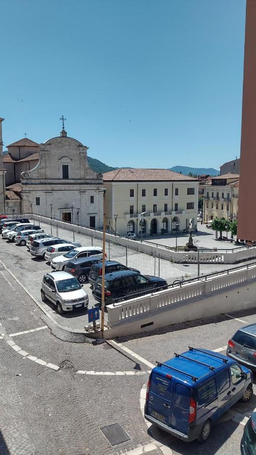 Piccolo Paradiso Suite In Pieno Centro Castel Di Sangro Exterior foto